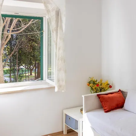 Marianne's Place Apartment *