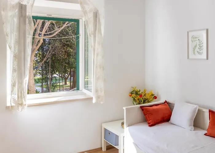 Marianne's Place Apartment *